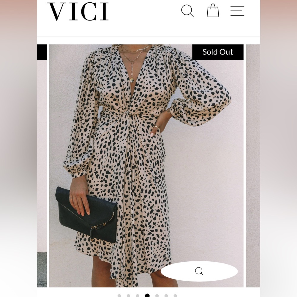 VICI ARSHAN PRINTED TWIST FRONT MIDI DRESS